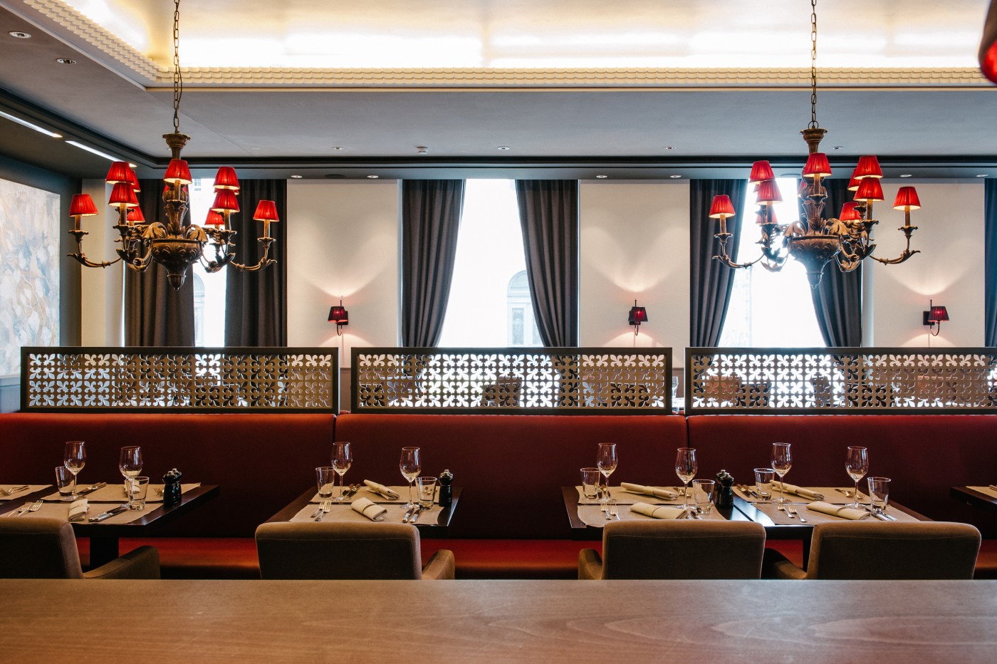 Brasserie Schiller DYERSMITH FREY Interior & Branding Zurich