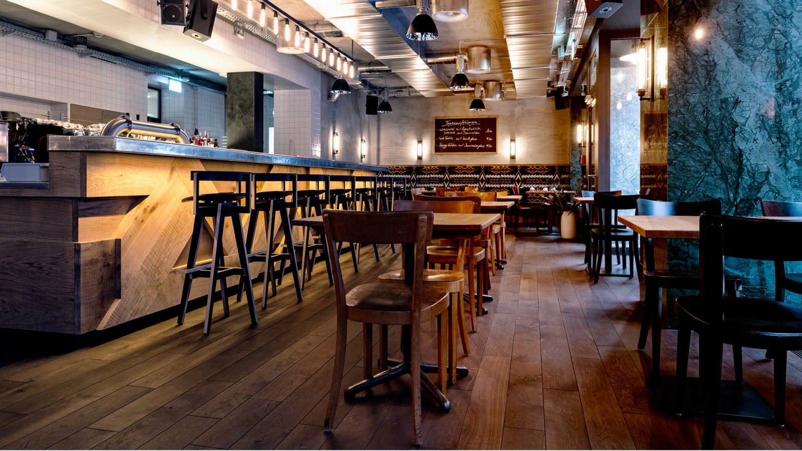 RESTAURANT LOEWENECK