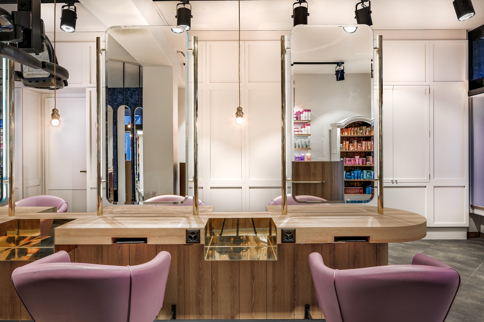 HAIRSTYLIST PIERRE – SEEFELD